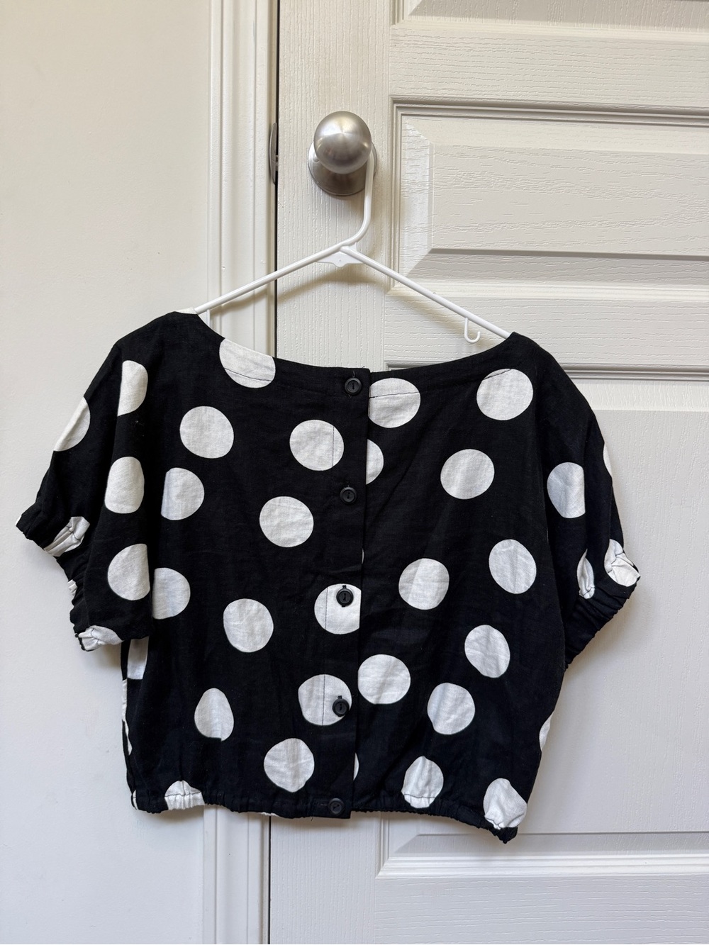Polka Dot Button-Back Crop Blouse — Black/White
